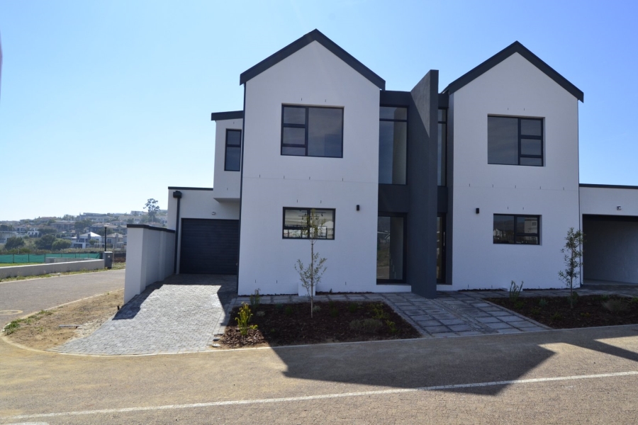 3 Bedroom Property for Sale in Mzuri Estate Western Cape